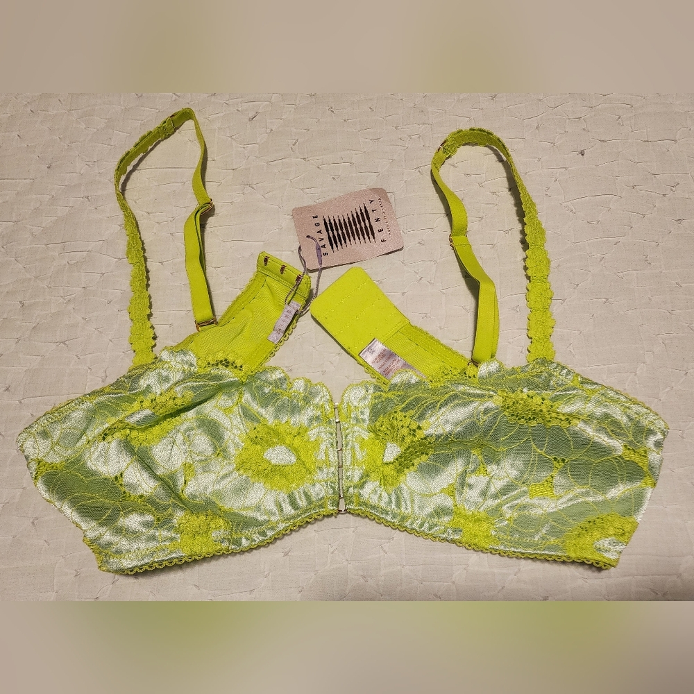 Savage X Fenty Neon Floral Lace Balcony Bra – Size XL (New with Tags)